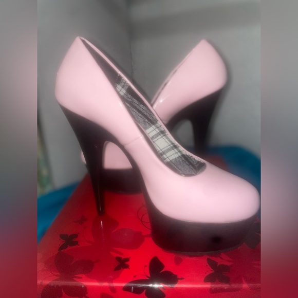 Pleasers shoes - Picture 2 of 4